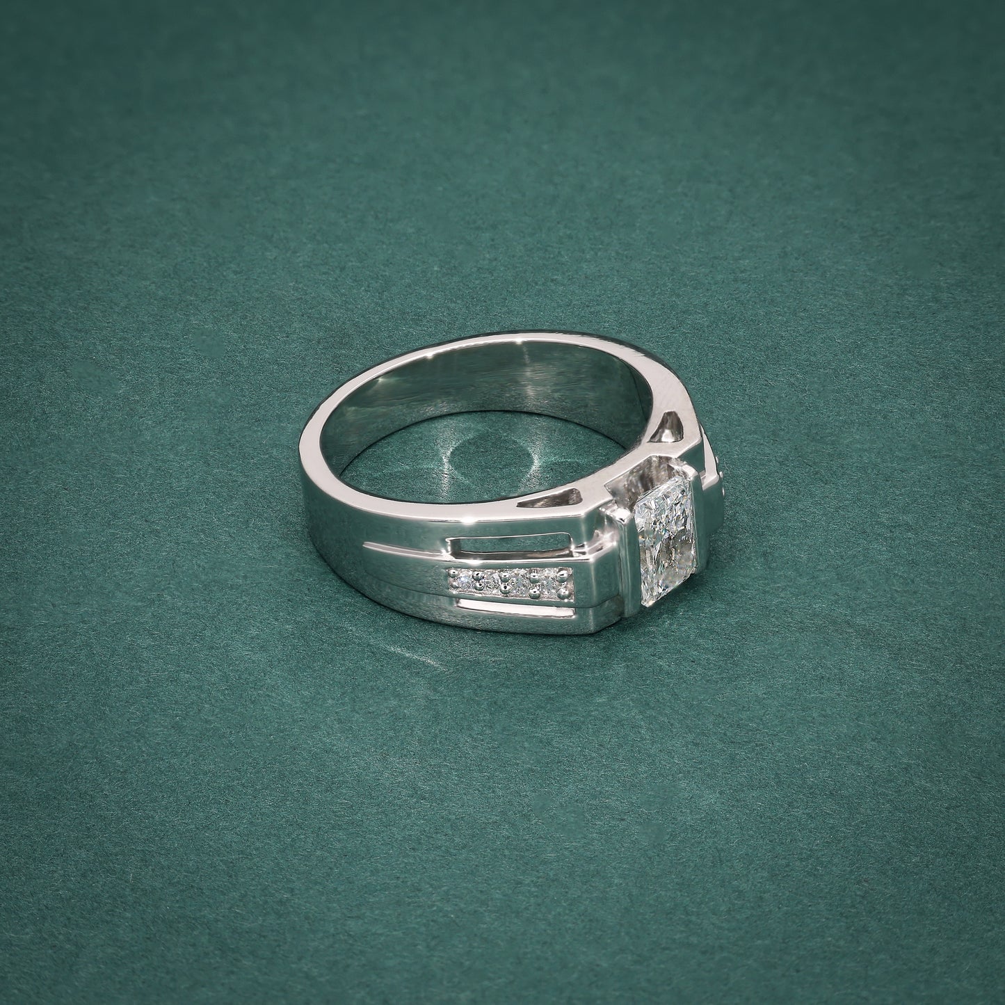 Eterna Lux Men Platinum ring