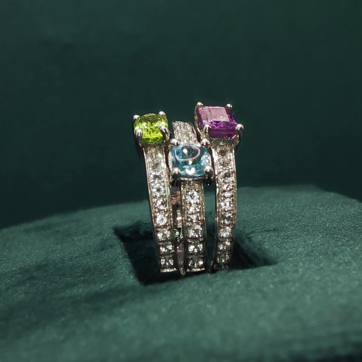 White Gold Multistone Ring with Emerald Cut Amethyst