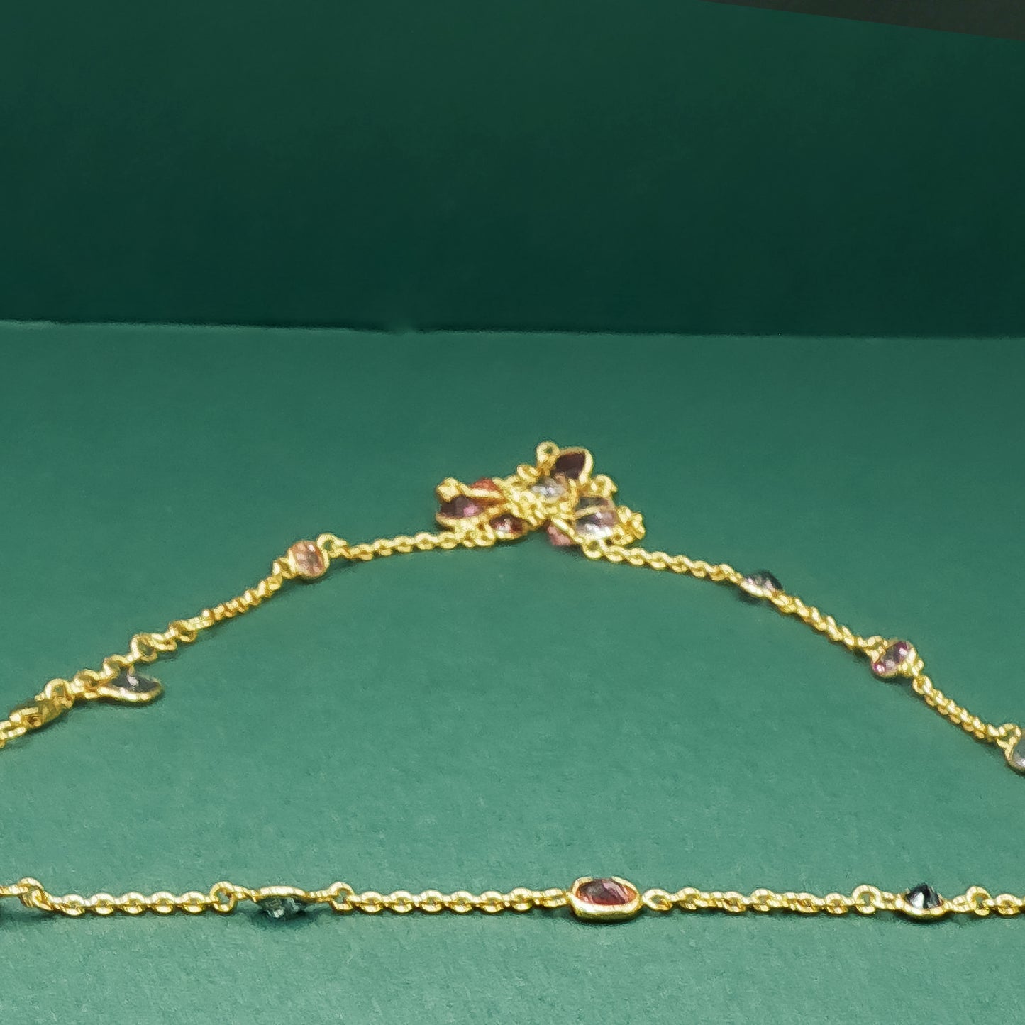 Yellow Gold Chain Necklace with Round Cabochon Amethysts