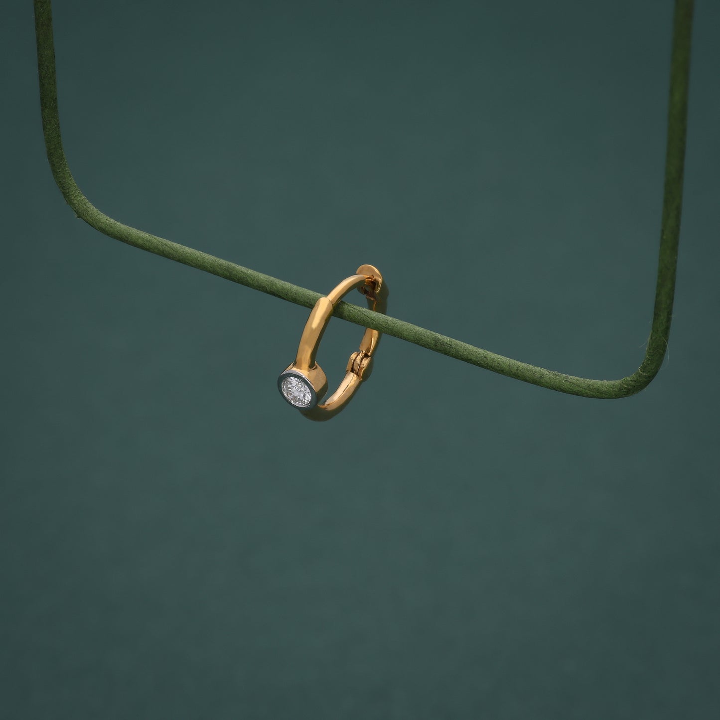 Classic Round Halo Nosepin