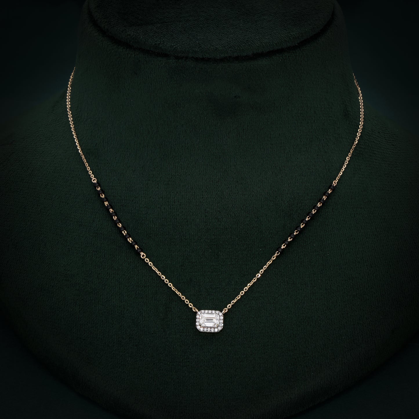 Contemporary 18K Gold Mangalsutra with Halo-Set Lab-Grown Diamond Pendant & Black Bead Chain