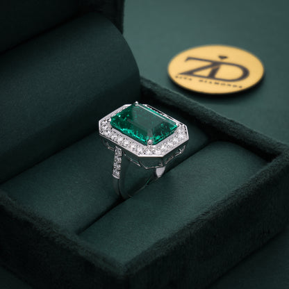 Emerald Majesty Ring