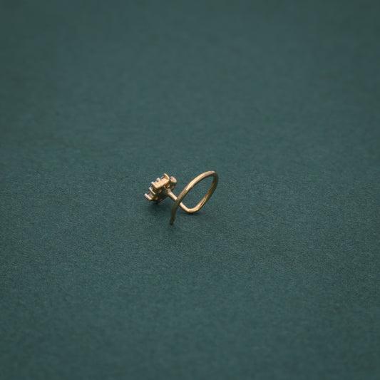 Blossom Star Nose Pin