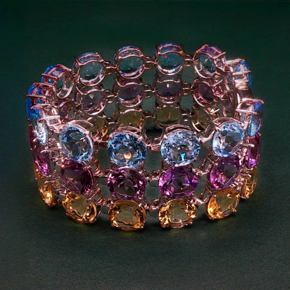 Gold Chain Bracelet with Cabochon Amethysts