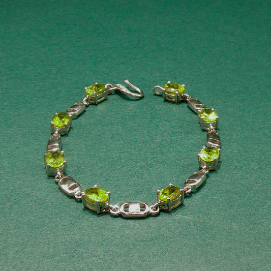 Sterling Silver Chain Bracelet with Oval Cabochon Peridots