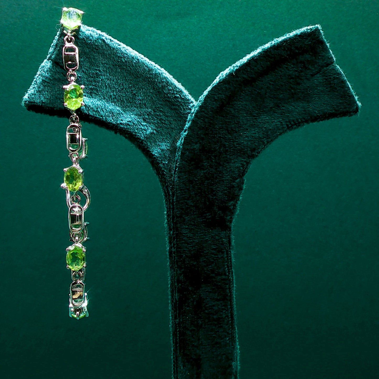 Sterling Silver Chain Bracelet with Oval Cabochon Peridots