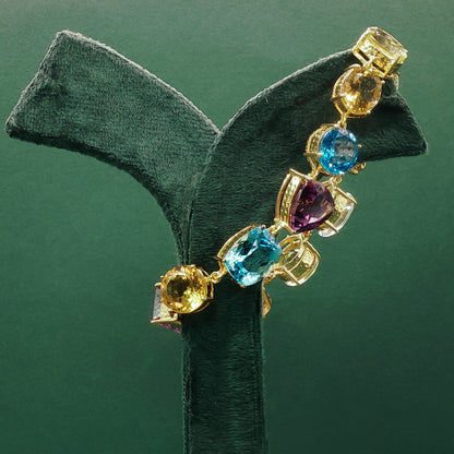 Gold Chain Bracelet with Oval Amethyst Cabochons