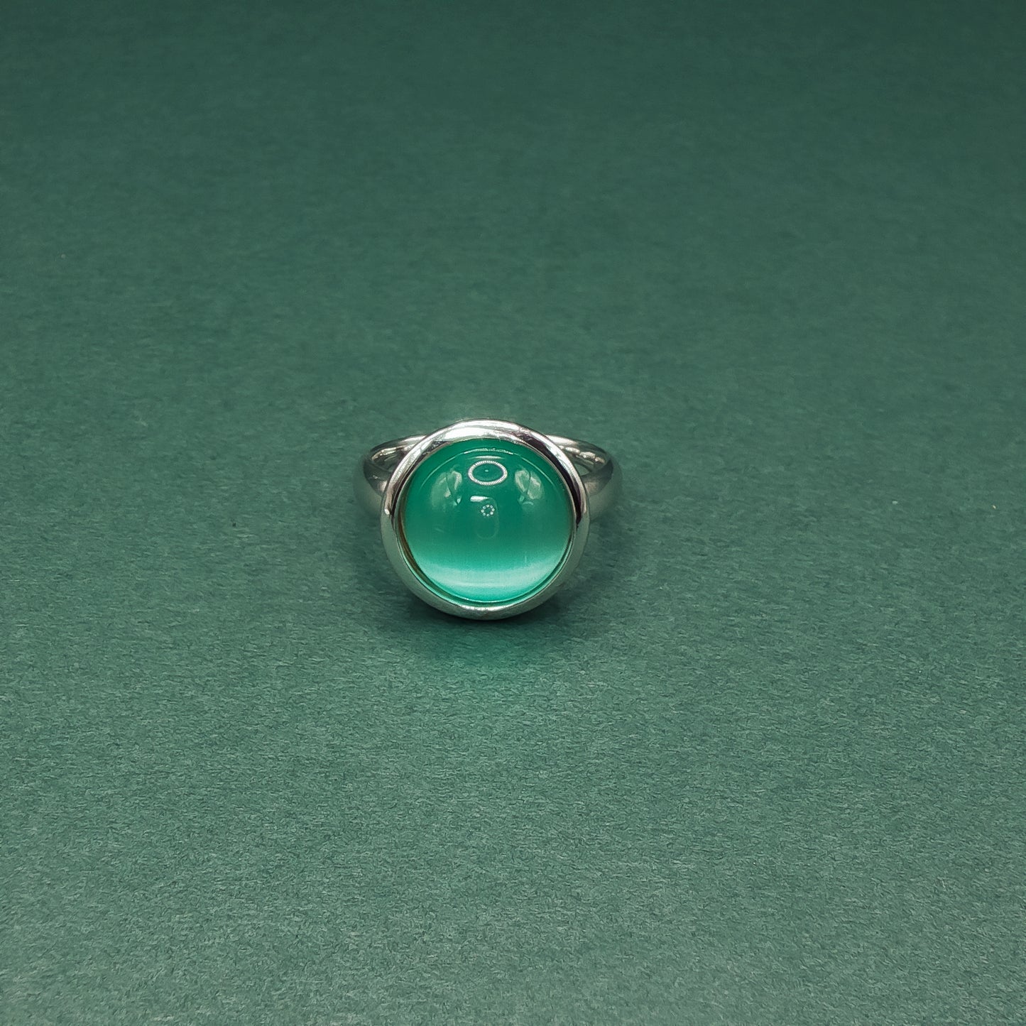 Sterling Silver Cocktail Ring with Round Catseye Cabochon