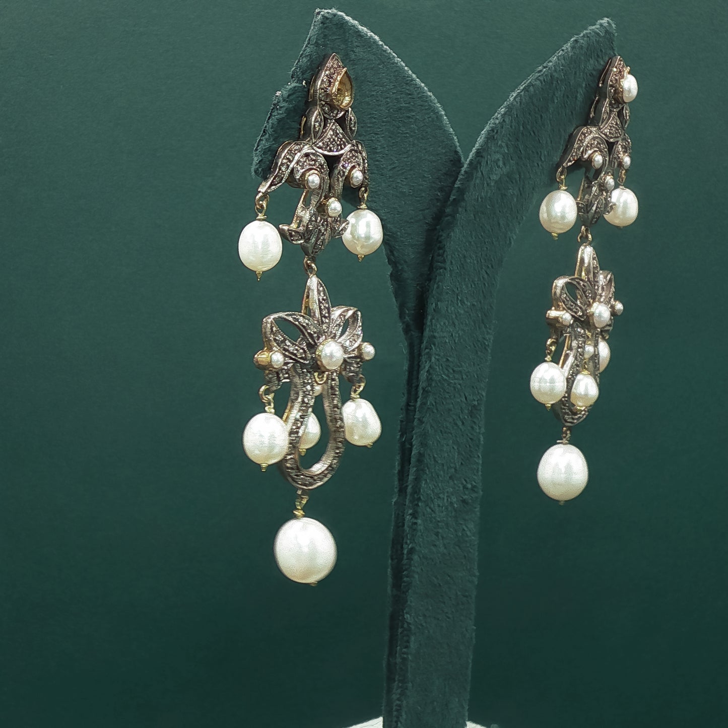 Elegant Silver Dangle Earrings with Pearl Cabochons