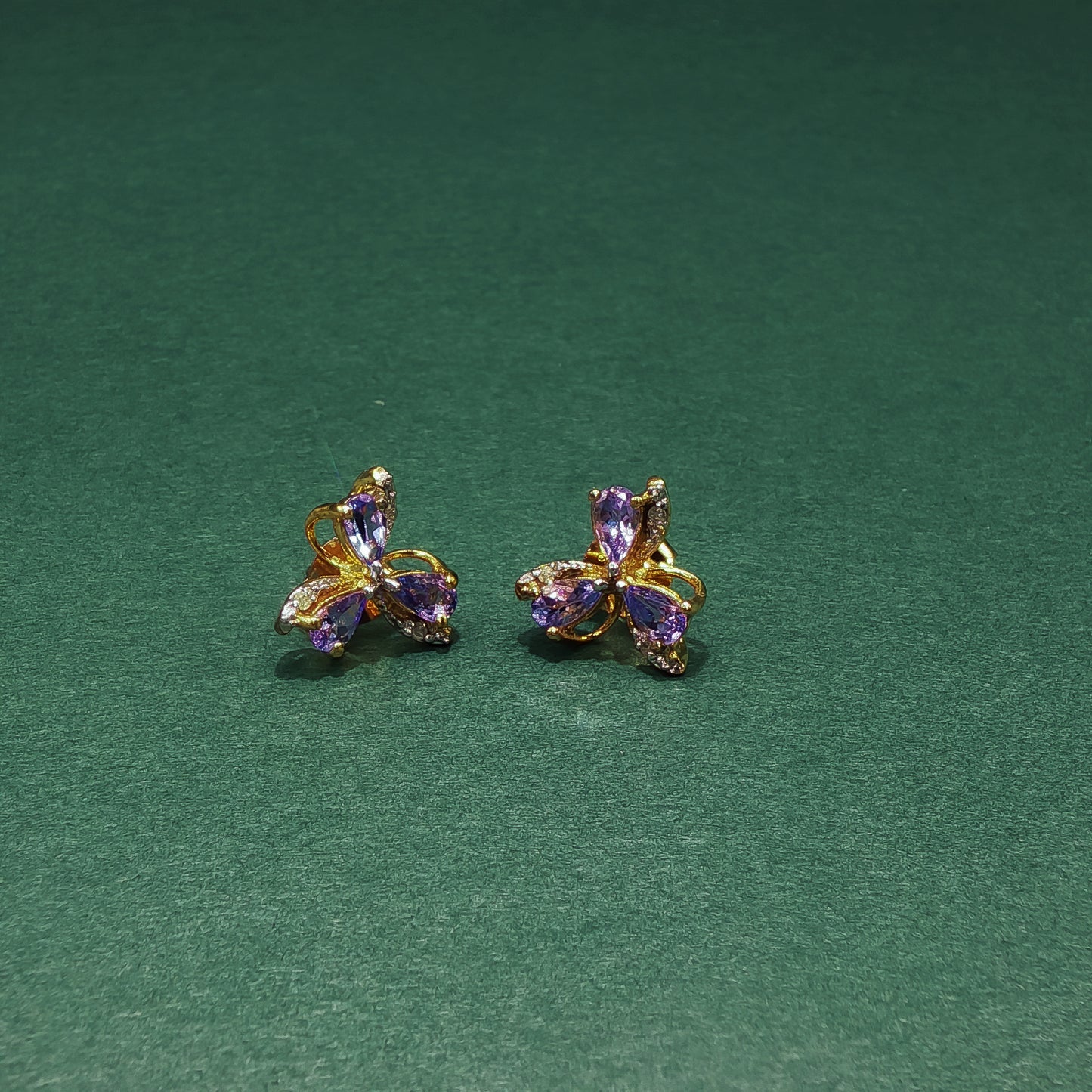 Gold Stud Earrings with Pear-Shaped Amethyst Accents
