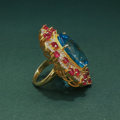 Oval Cabochon Aquamarine Pendant in Yellow Gold