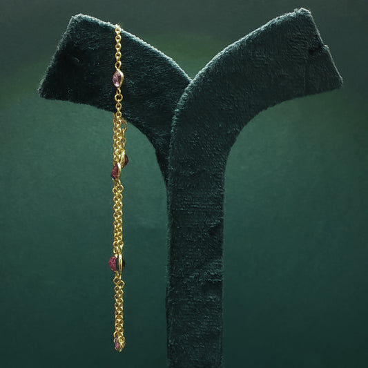 Yellow Gold Chain Bracelet with Reddish-Purple Amethyst Gemstones