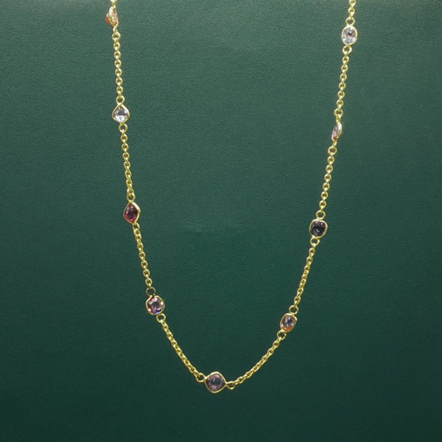Yellow Gold Chain Necklace with Round Cabochon Amethysts