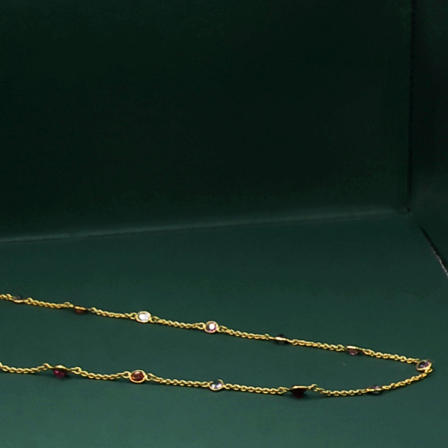 Yellow Gold Chain Necklace with Round Cabochon Amethysts