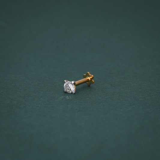 Radiant Round Pointer Diamond Nose Pin