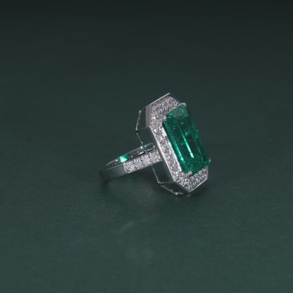 Emerald Majesty Ring